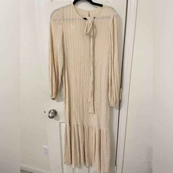 Long‎ sleeve midi dress - Picture 3 of 3